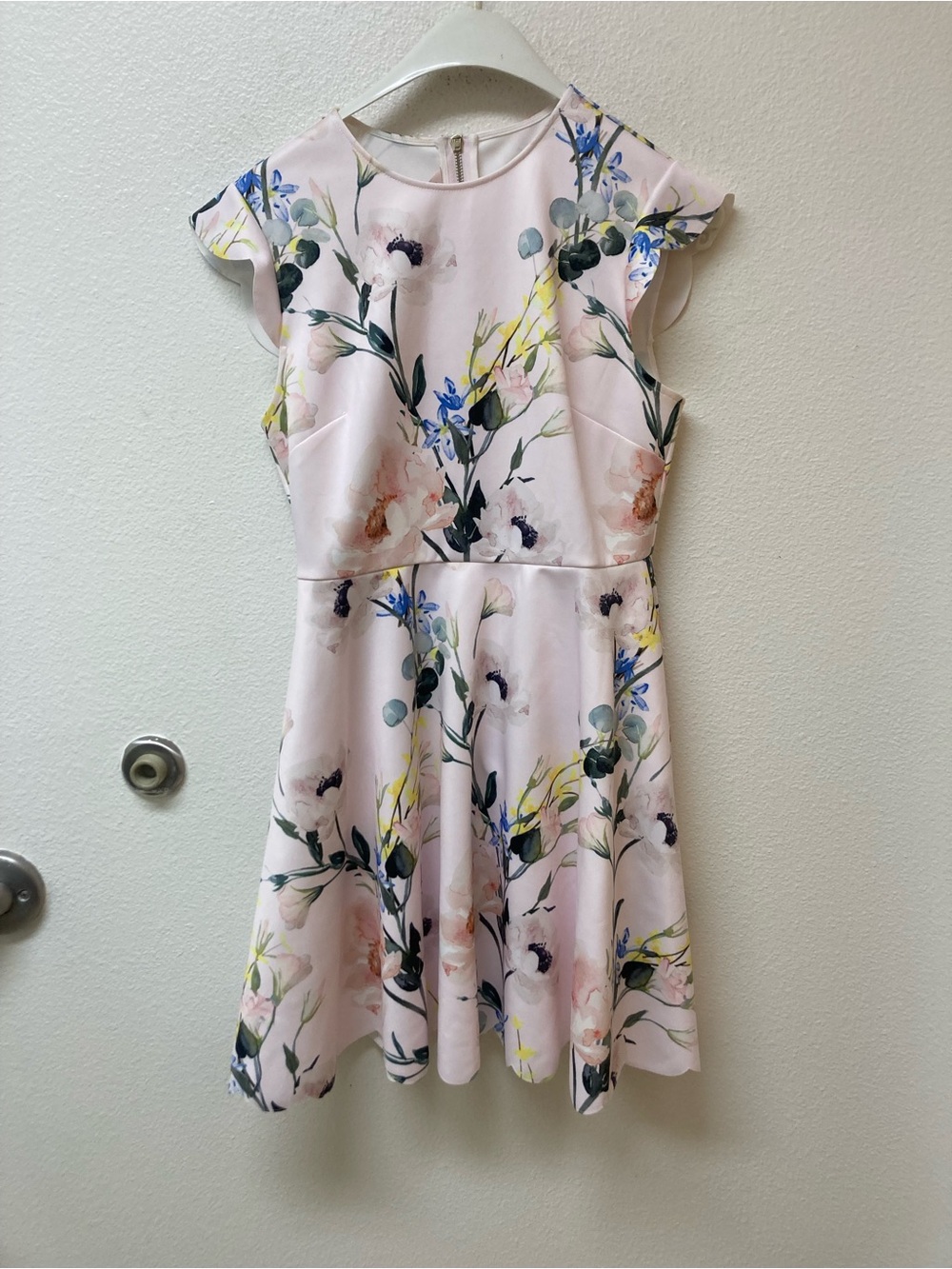 TED BAKER LONDON “Karsali” Feminine Floral Romantic Skater Dress (3)